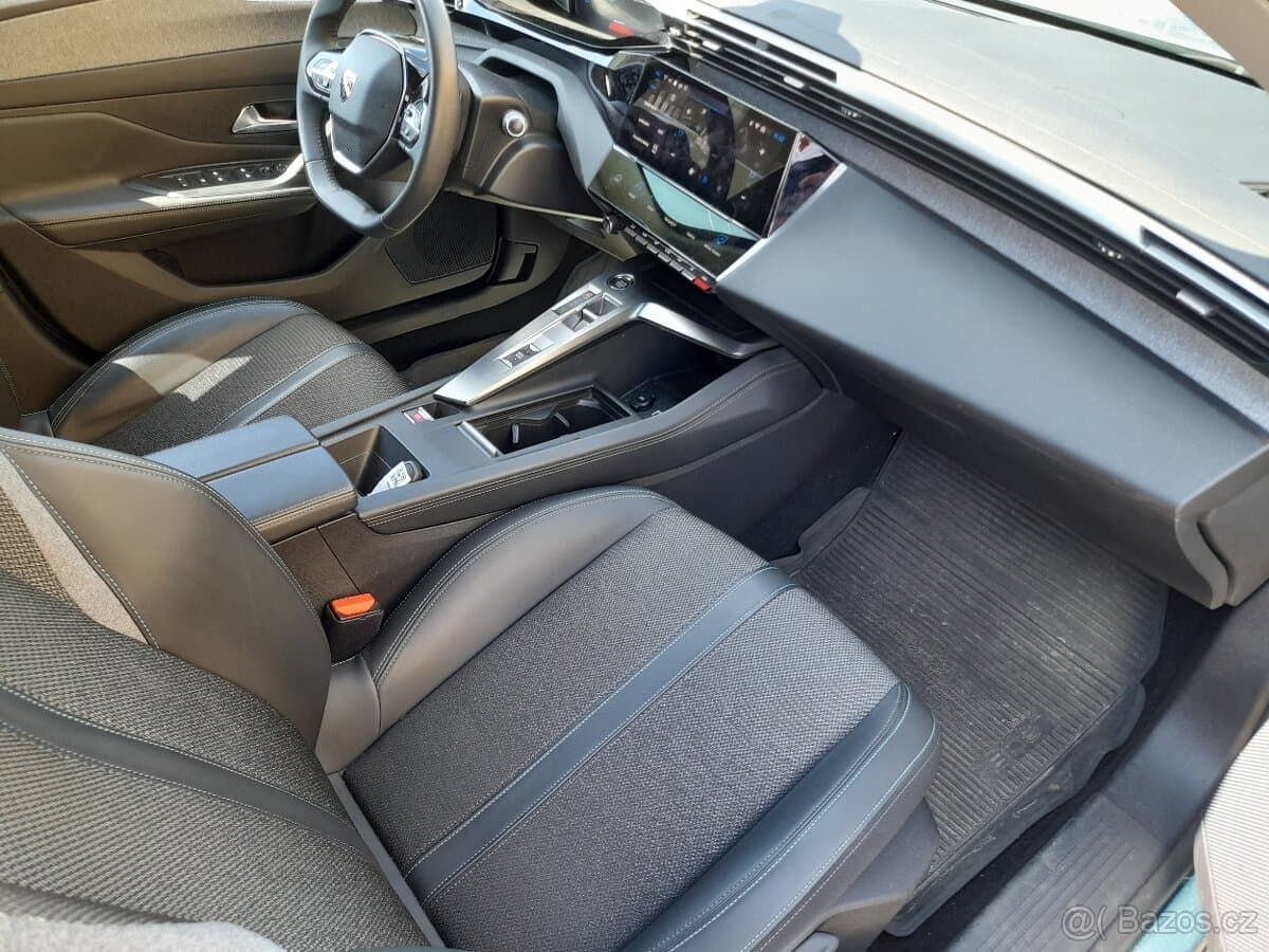 2022 Peugeot 308 - 15