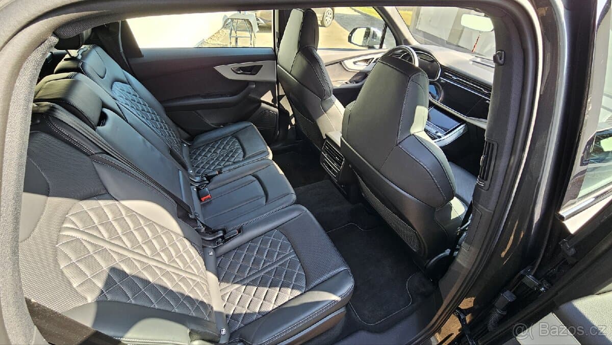 2022 Audi Q7 - 15