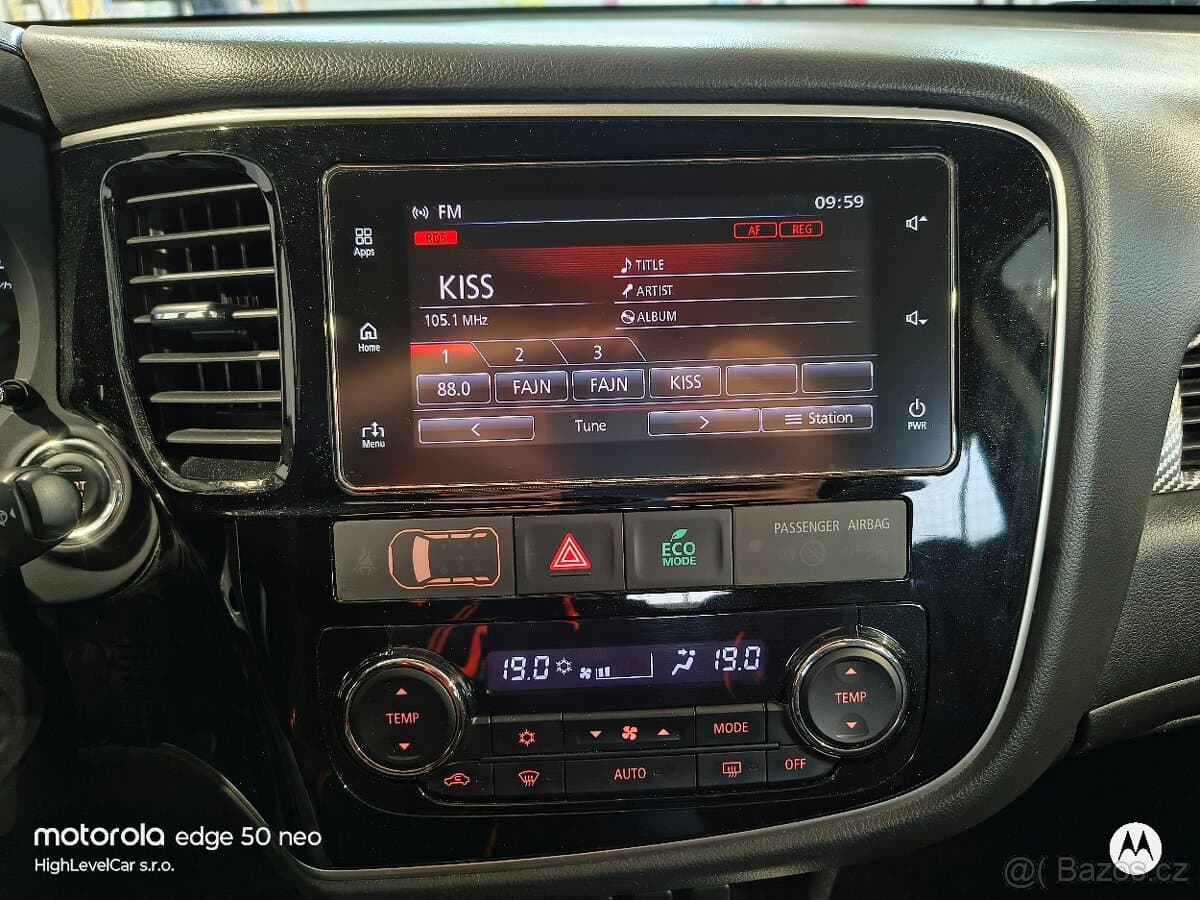 2017 Mitsubishi OUTLANDER - 15
