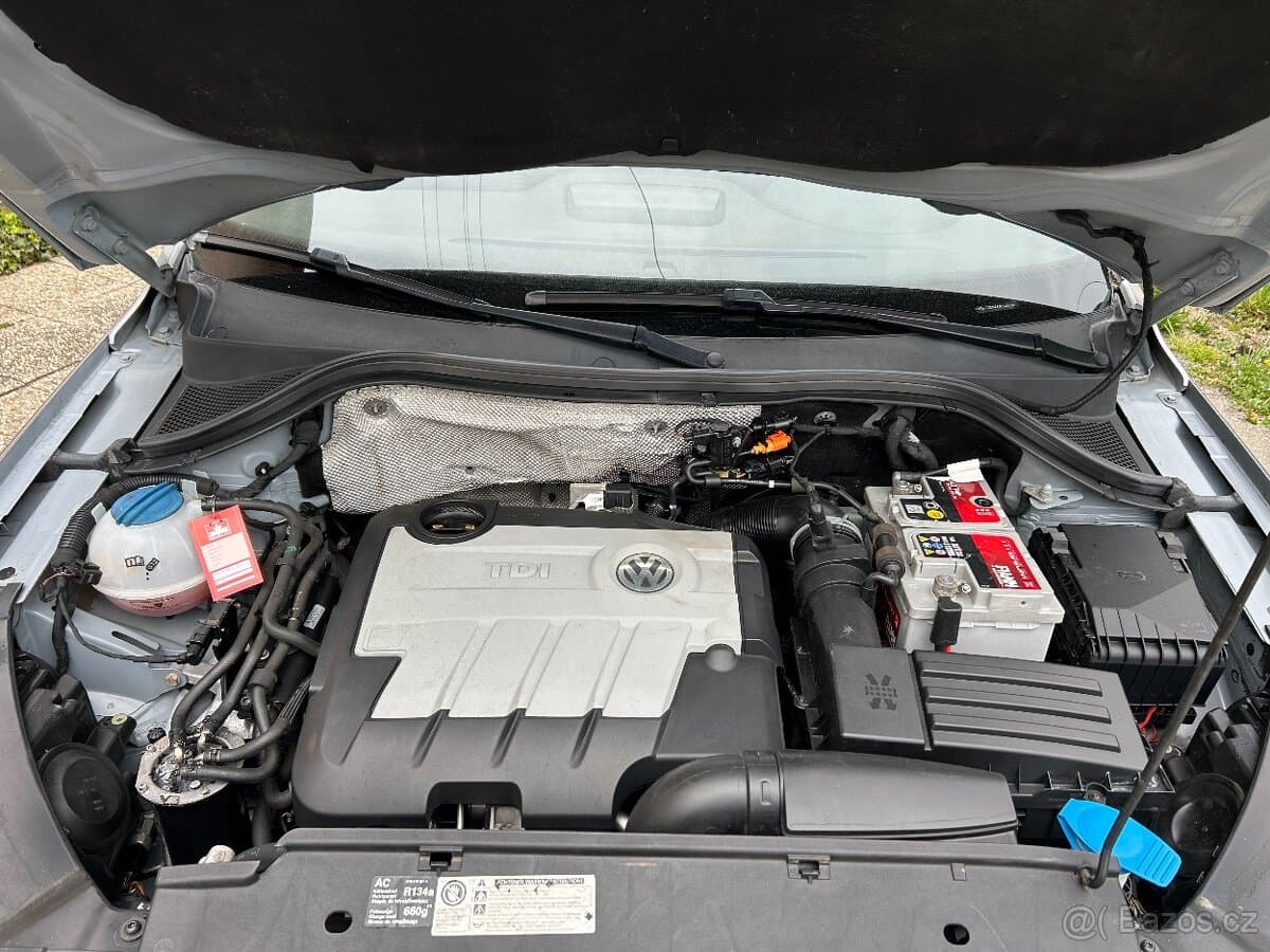 2010 Volkswagen TIGUAN - 15