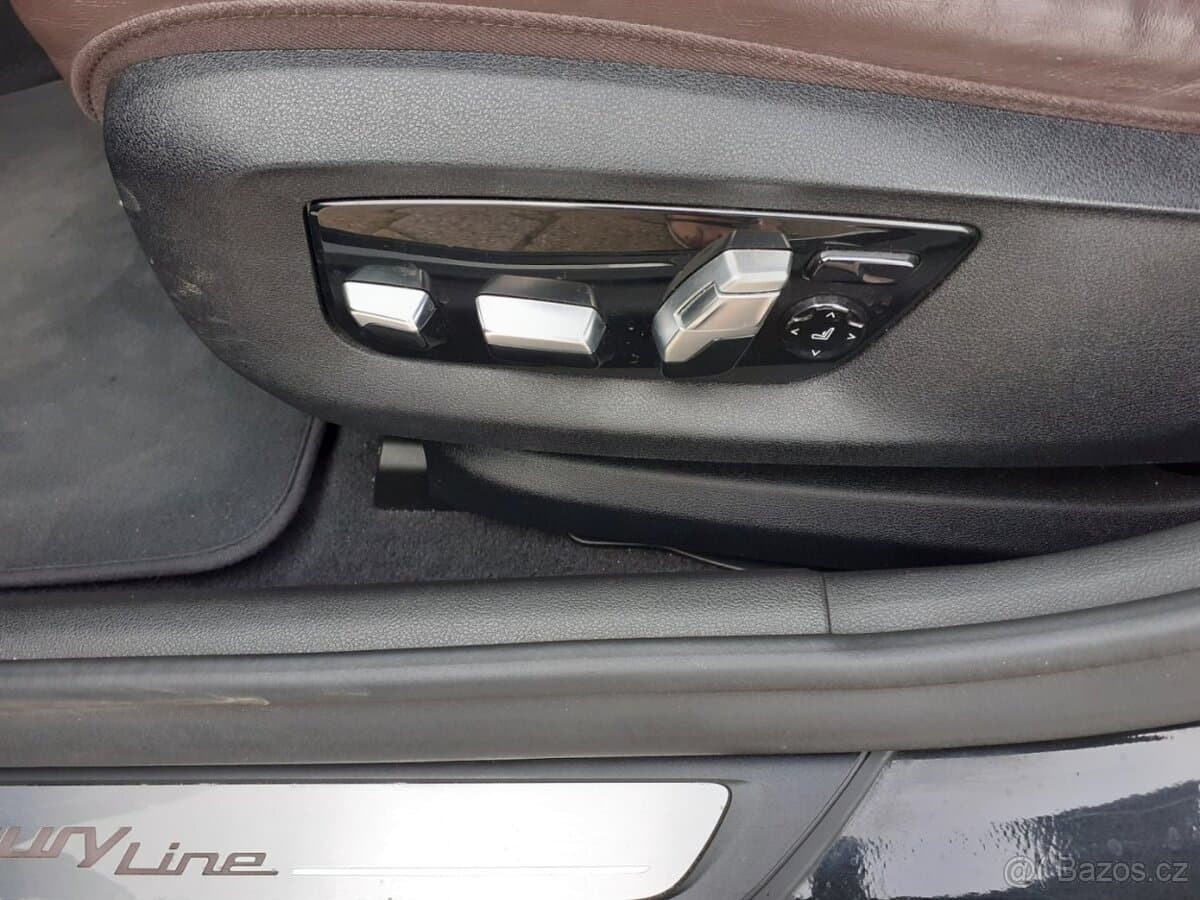 2019 BMW 5-SERIES - 15