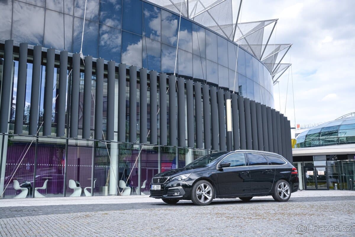 2020 Peugeot 308 - 15