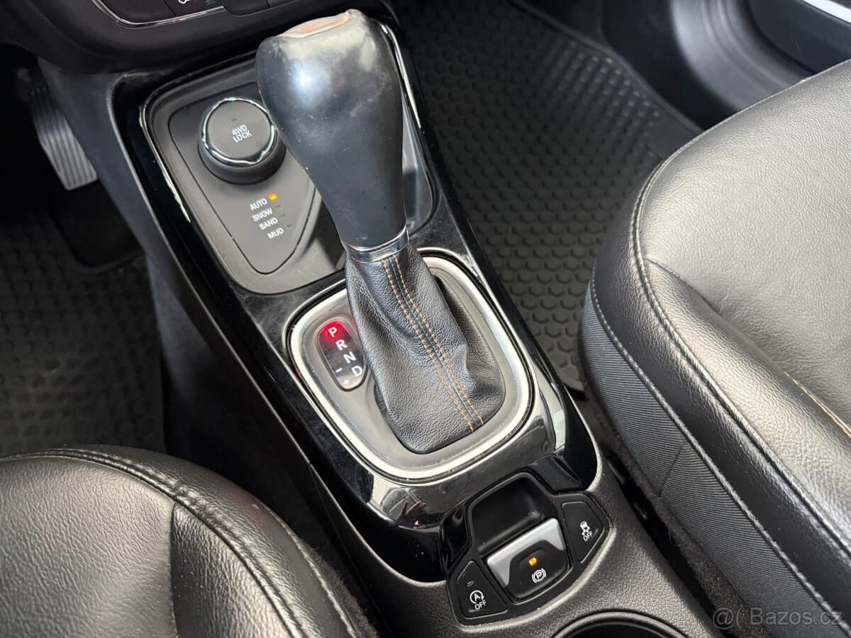 2018 Jeep COMPASS - 15