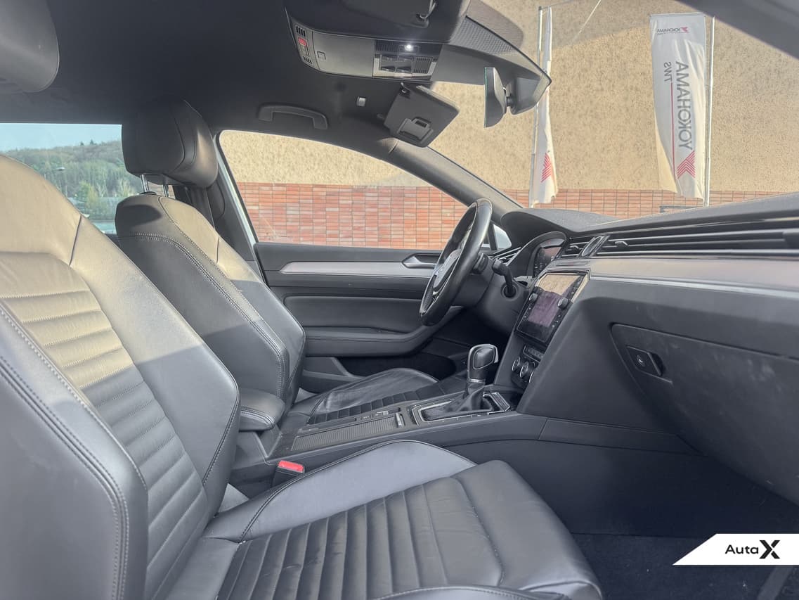 2019 Volkswagen PASSAT - 15
