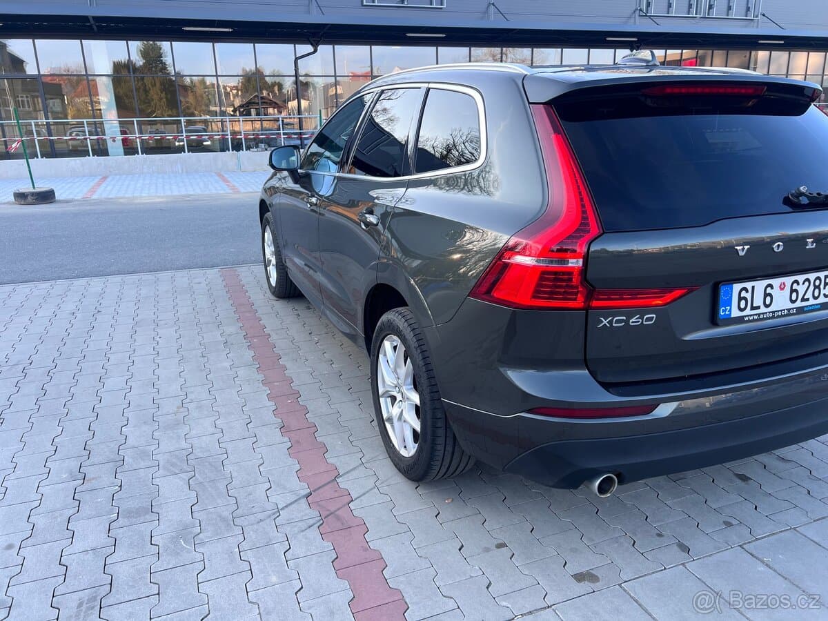 2021 Volvo XC60 - 15