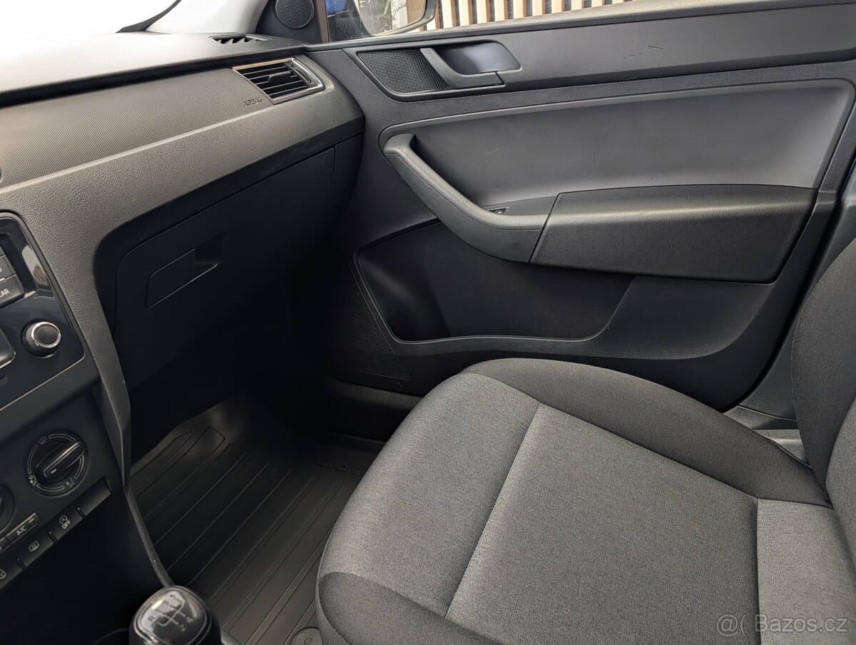 2015 Škoda RAPID - 15