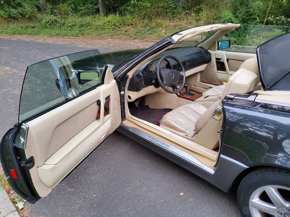 1991 Mercedes-Benz SL - 15