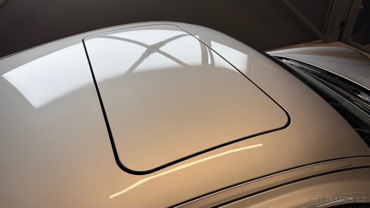 2005 Porsche 911 - 15