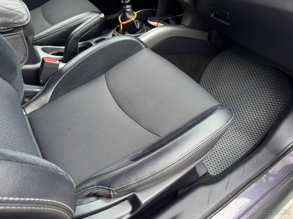 2011 Mitsubishi OUTLANDER - 15