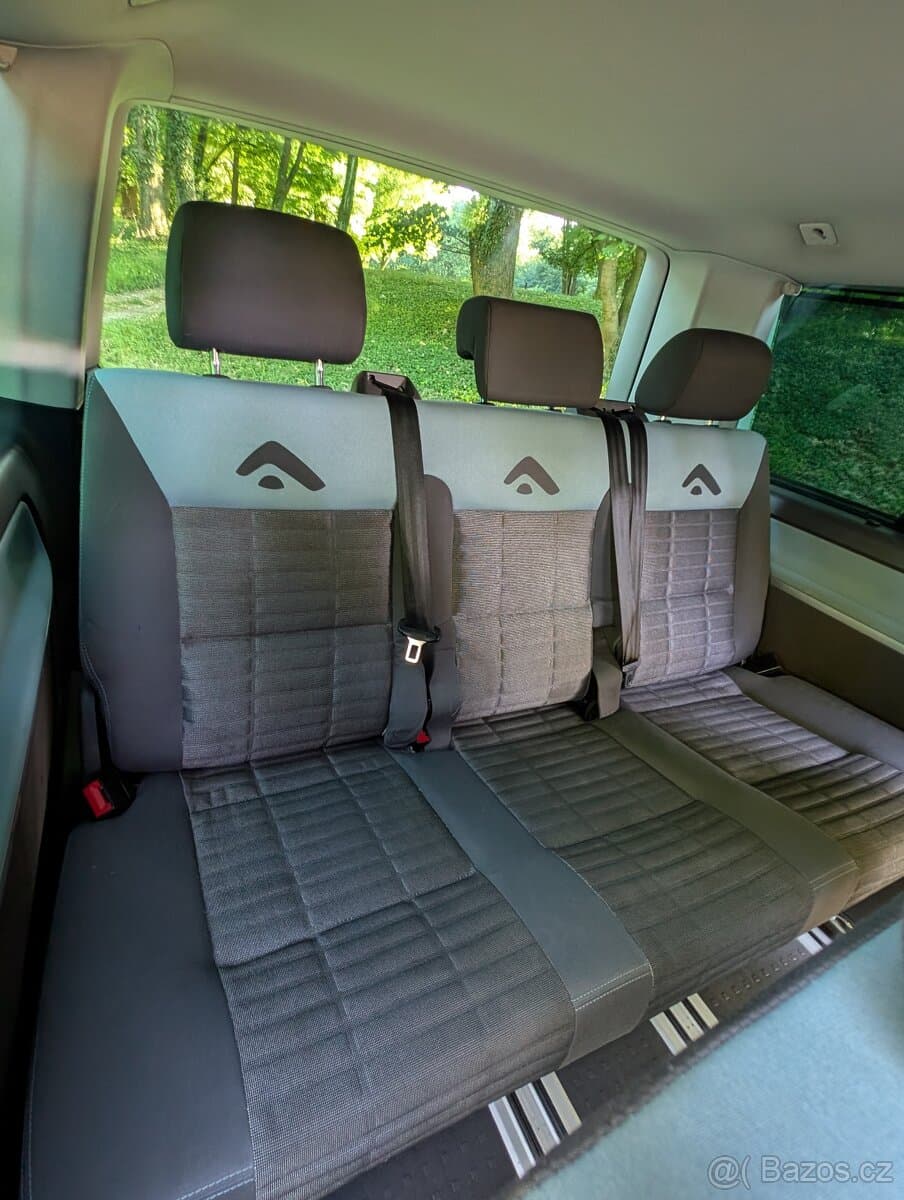 Volkswagen MULTIVAN - 15