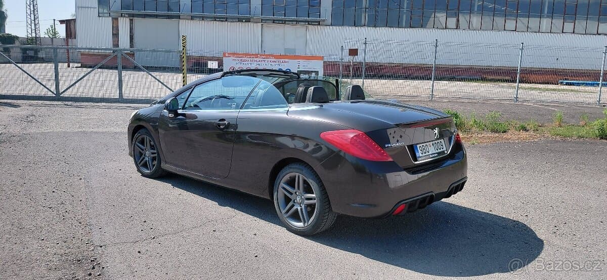 2010 Peugeot 308 - 15