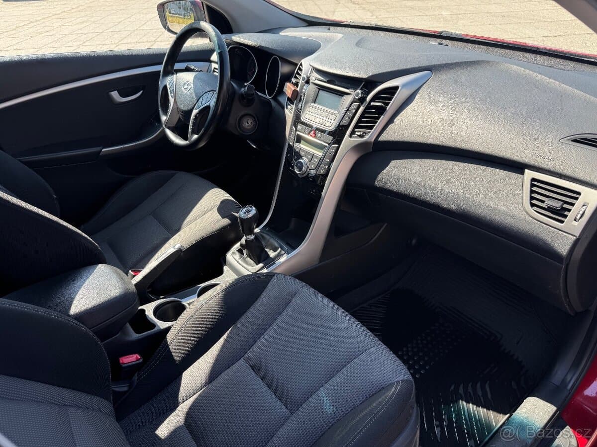 2017 Hyundai i30 - 15