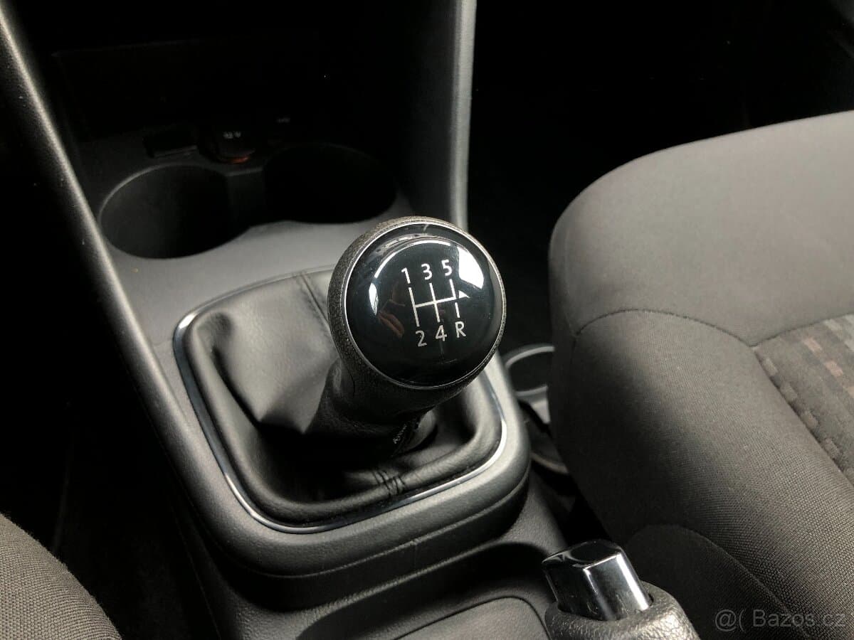 2017 Volkswagen POLO - 15