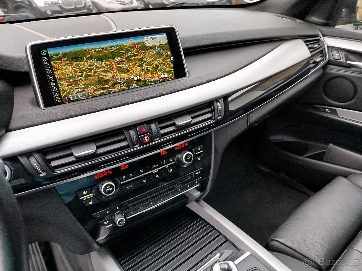2015 BMW X5 - 15