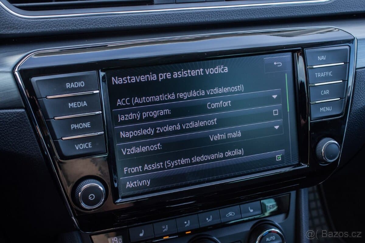 2015 Škoda SUPERB - 15