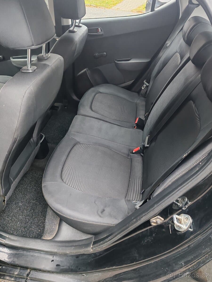 2017 Hyundai i10 - 15