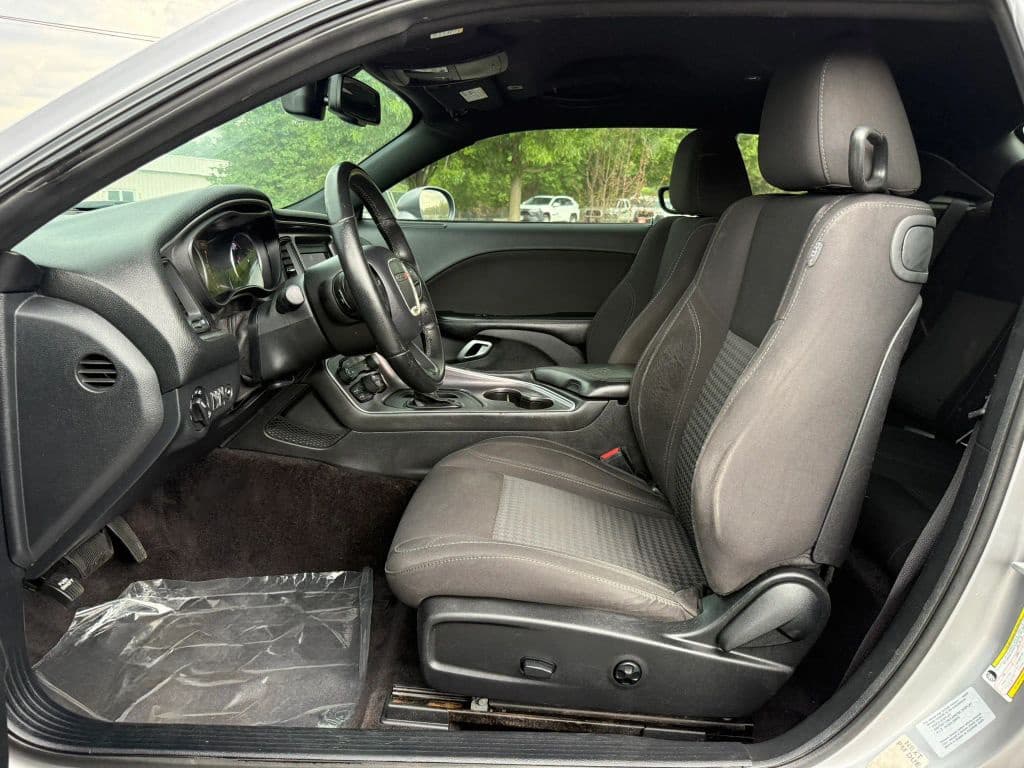 2017 Dodge CHALLENGER - 15