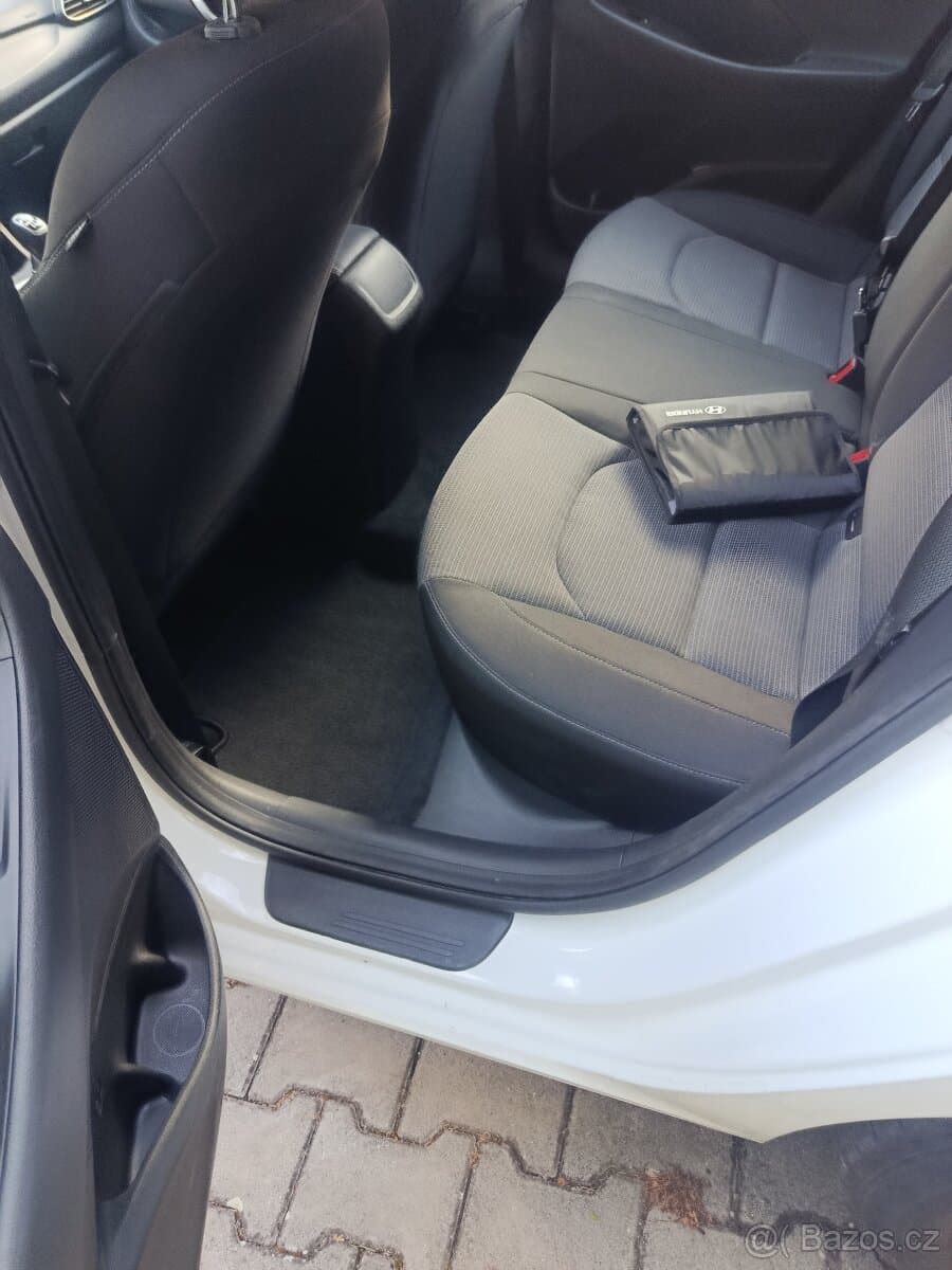 2017 Hyundai i30 - 15