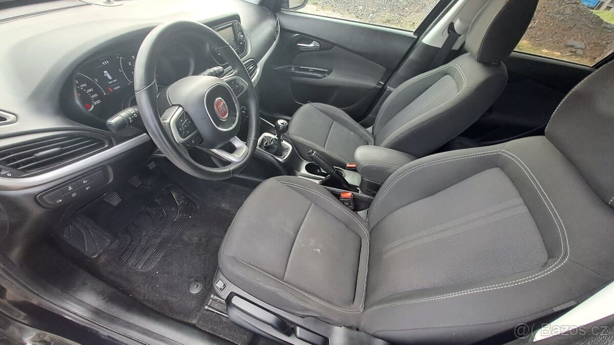 2017 Fiat TIPO - 15