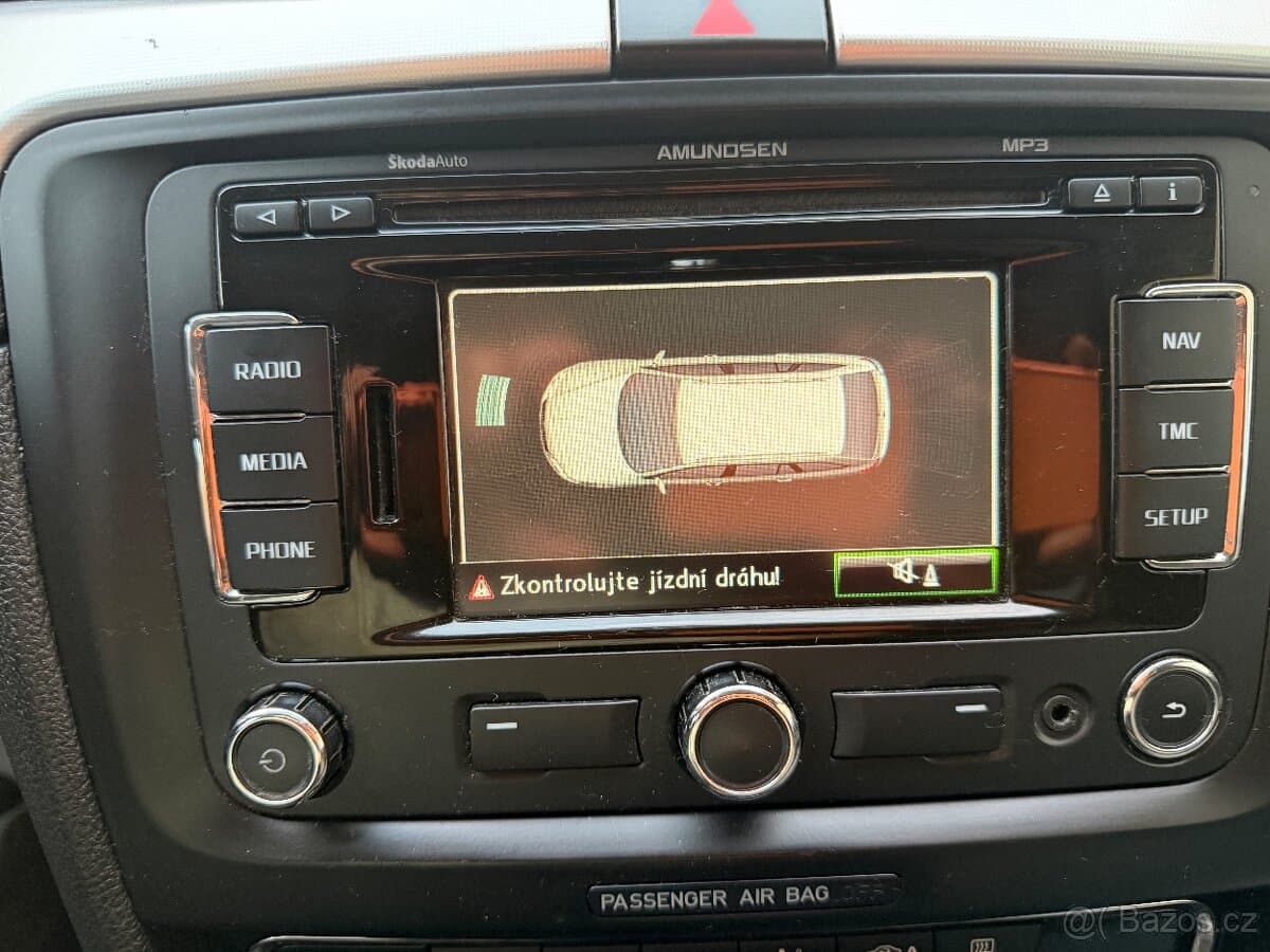 2011 Škoda SUPERB - 15