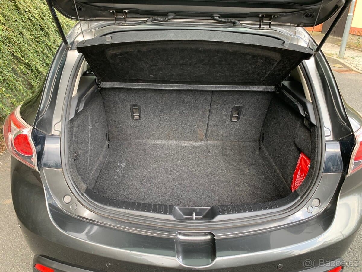 2010 Mazda 3 - 15