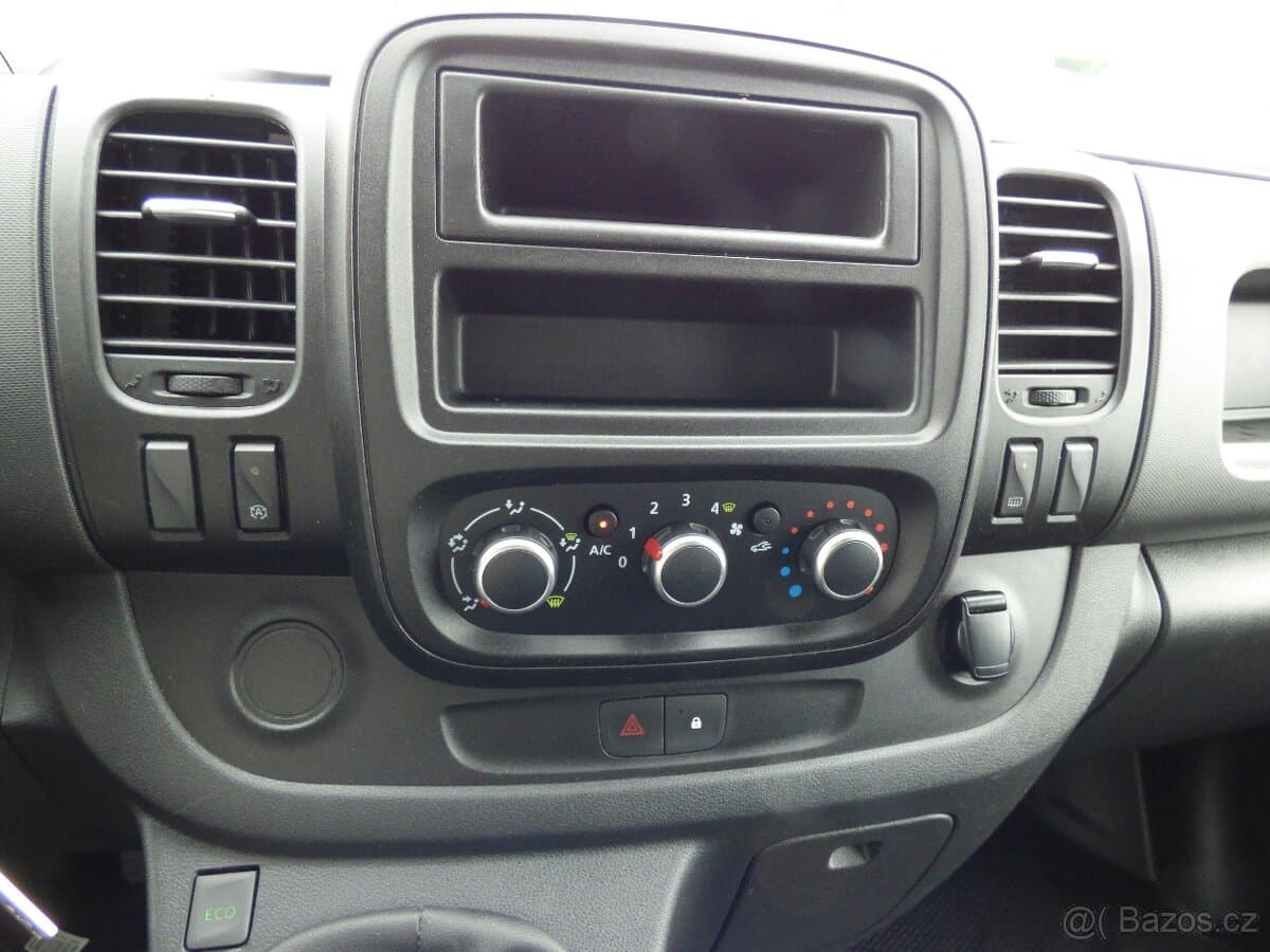 2021 Renault TRAFIC - 15