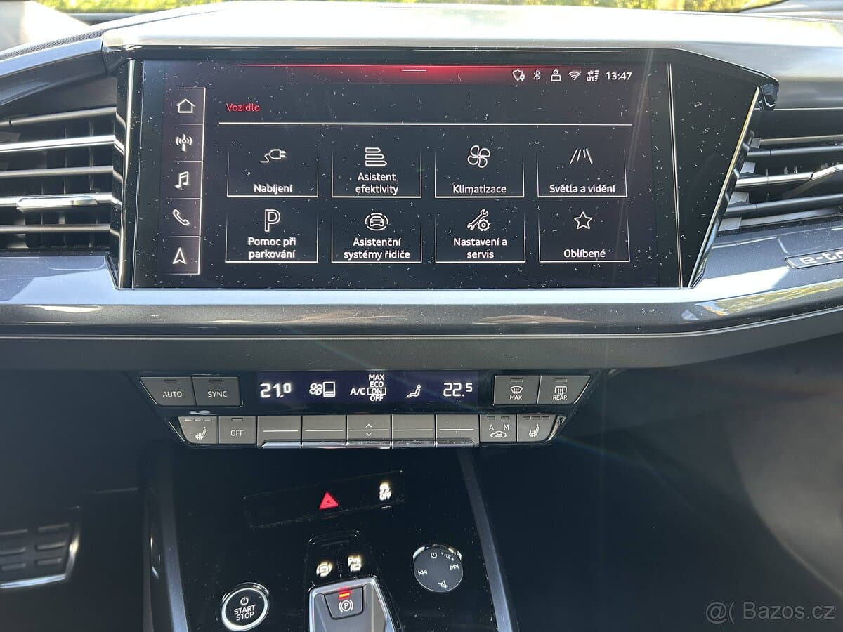 2025 Audi Q4 - 15