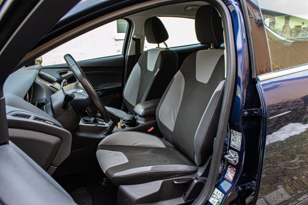 2012 Ford FOCUS - 15