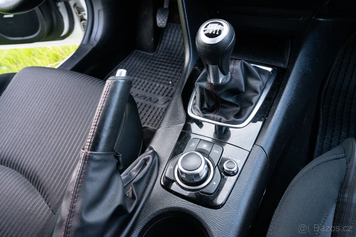 2015 Mazda 3 - 15