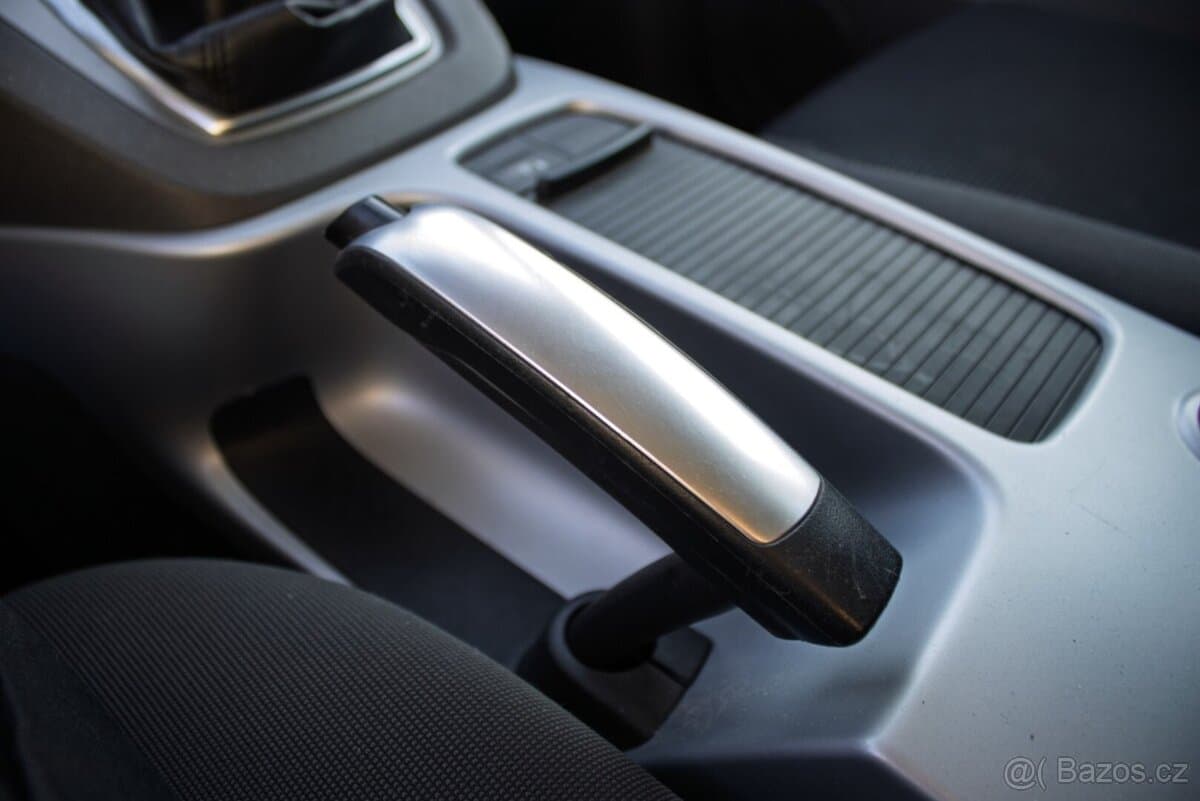 2012 Ford KUGA - 15