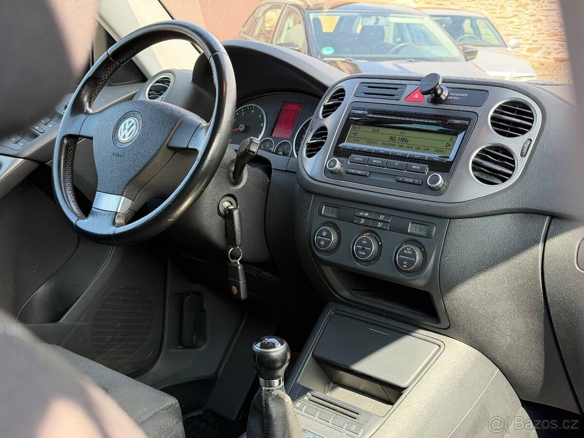 2009 Volkswagen TIGUAN - 15