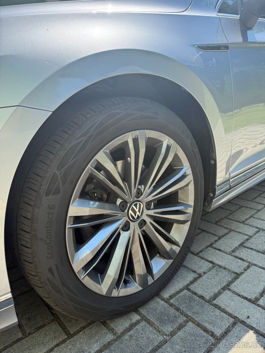 2023 Volkswagen PASSAT - 15