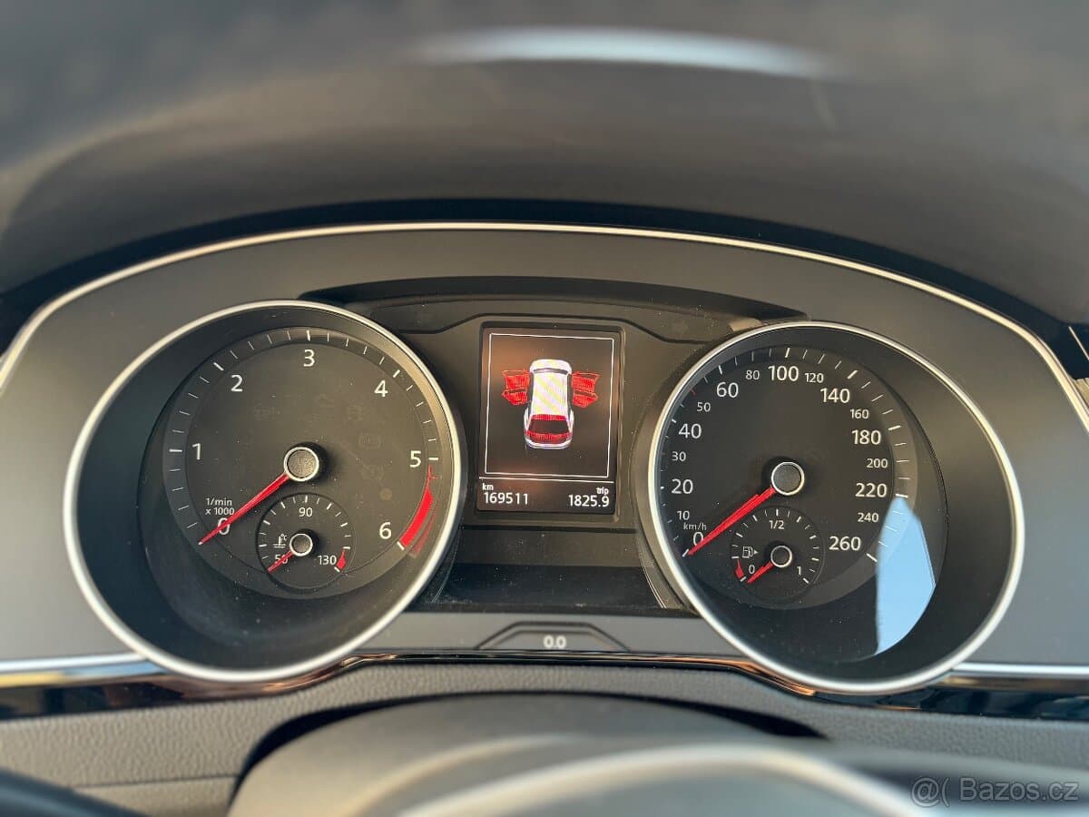 2015 Volkswagen PASSAT - 15