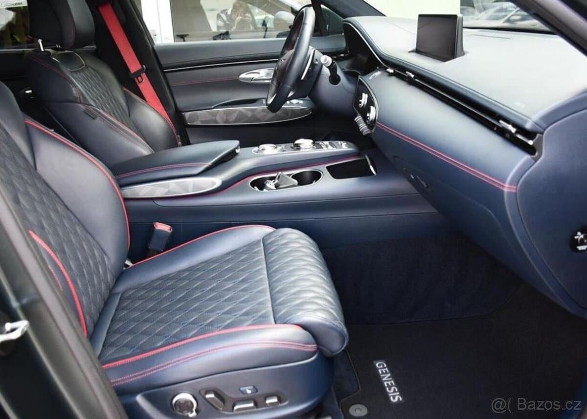 2022 Genesis GV70 - 15