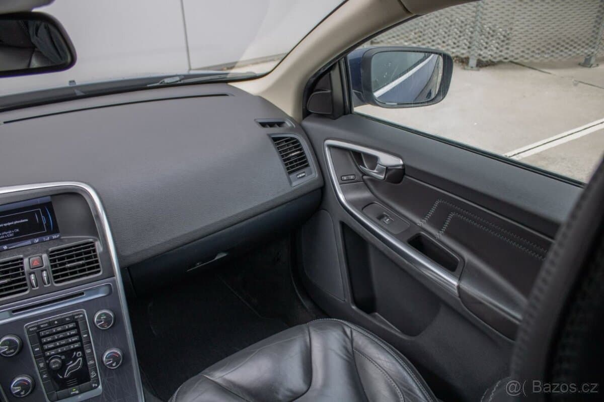 2012 Volvo XC60 - 15