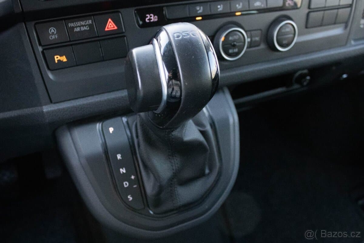 2017 Volkswagen CARAVELLE - 15