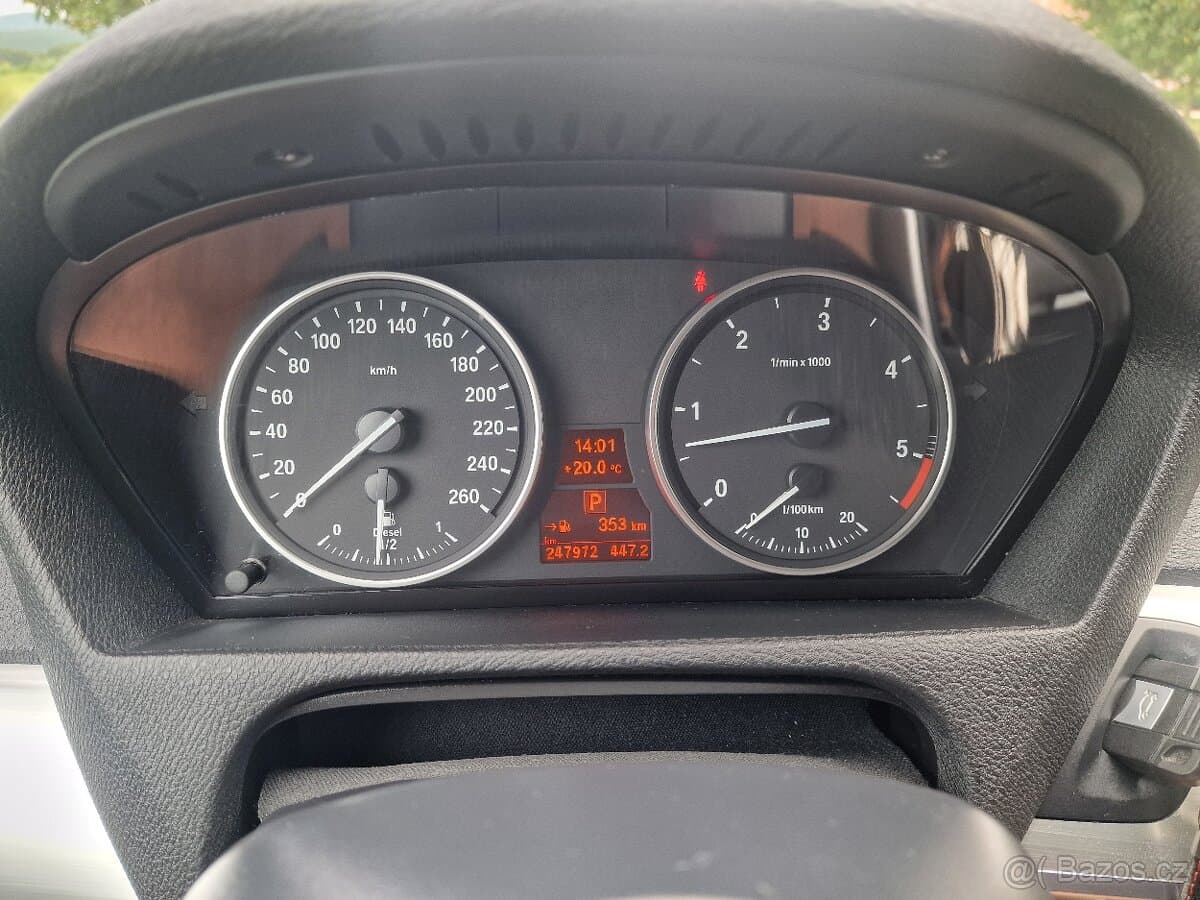 2011 BMW X5 - 15