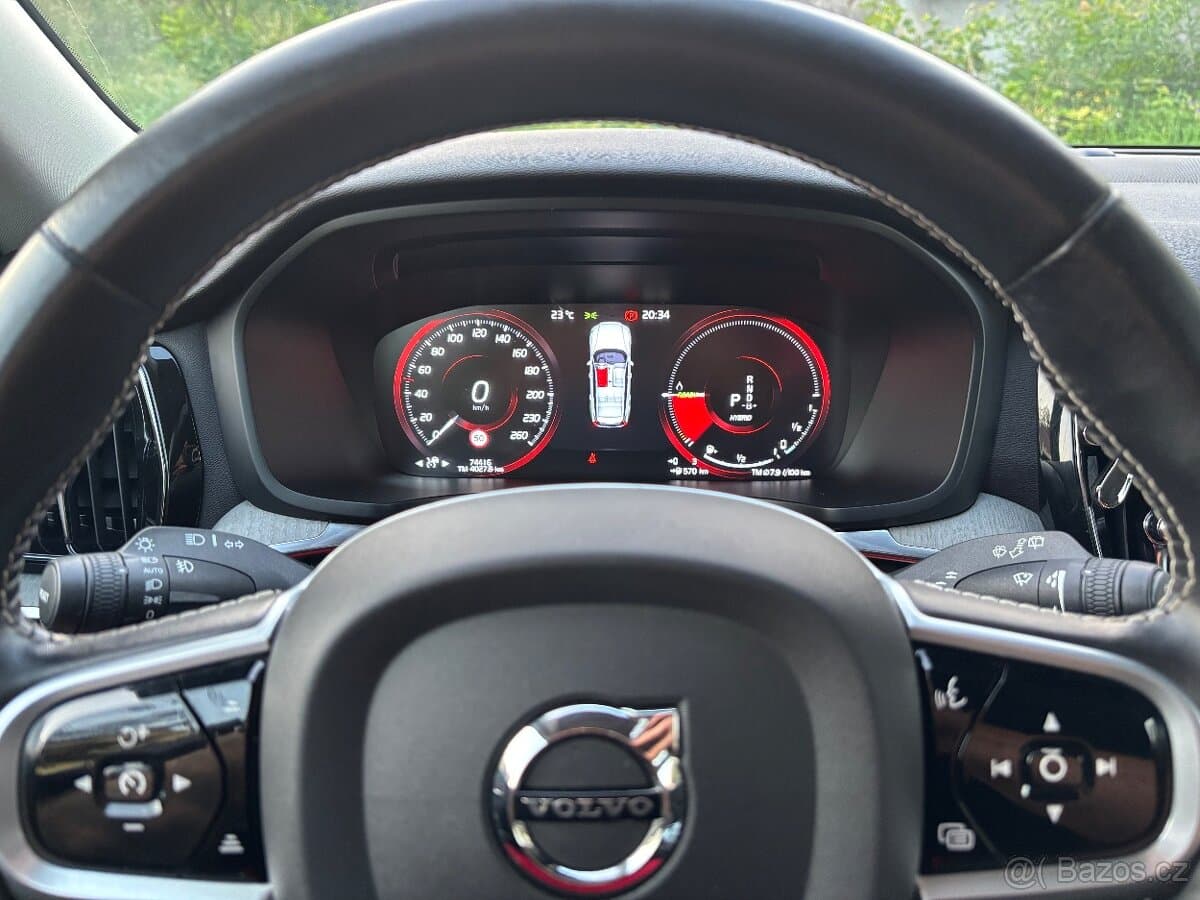 2020 Volvo V60 - 15