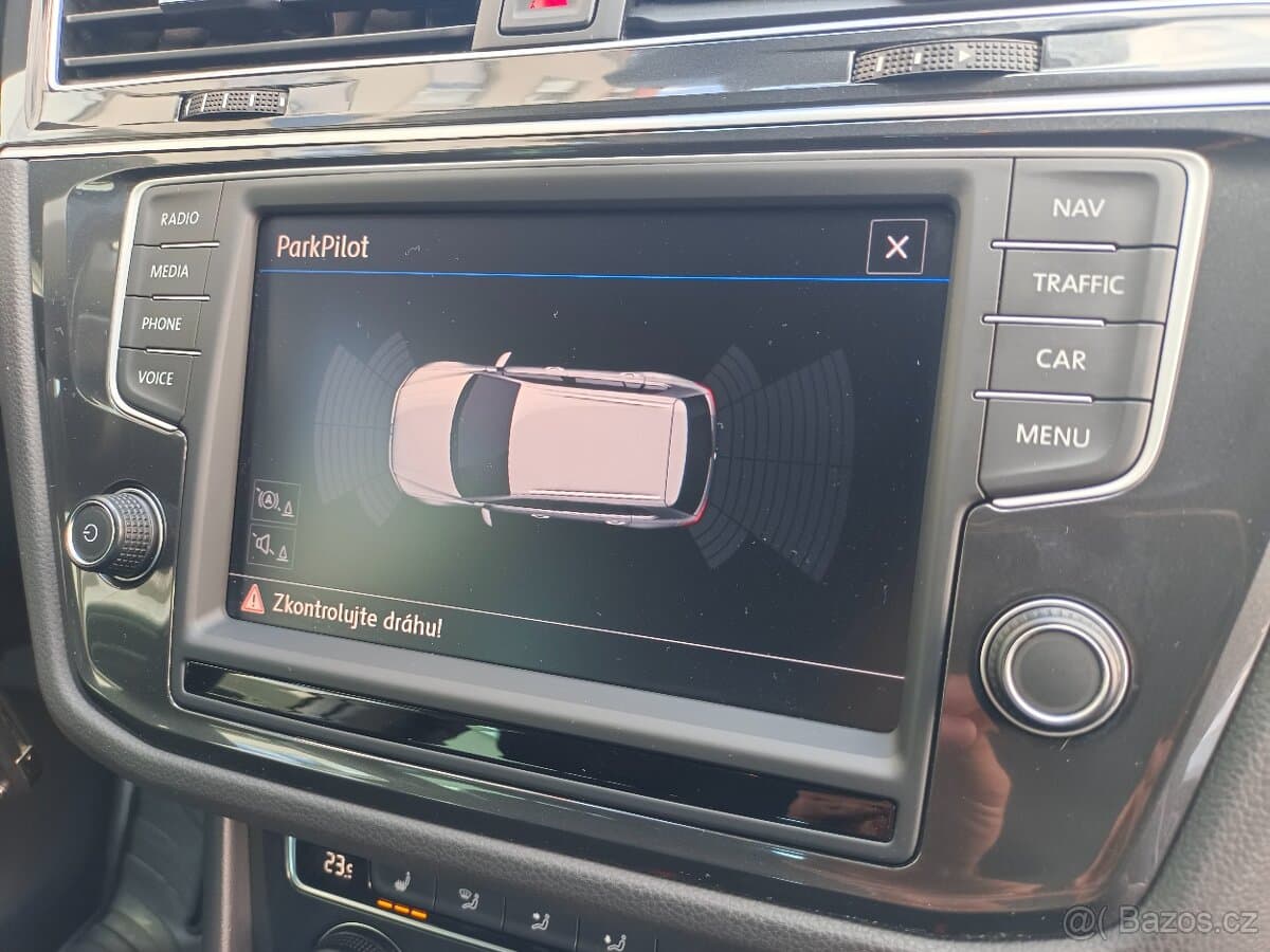 2017 Volkswagen TIGUAN - 15