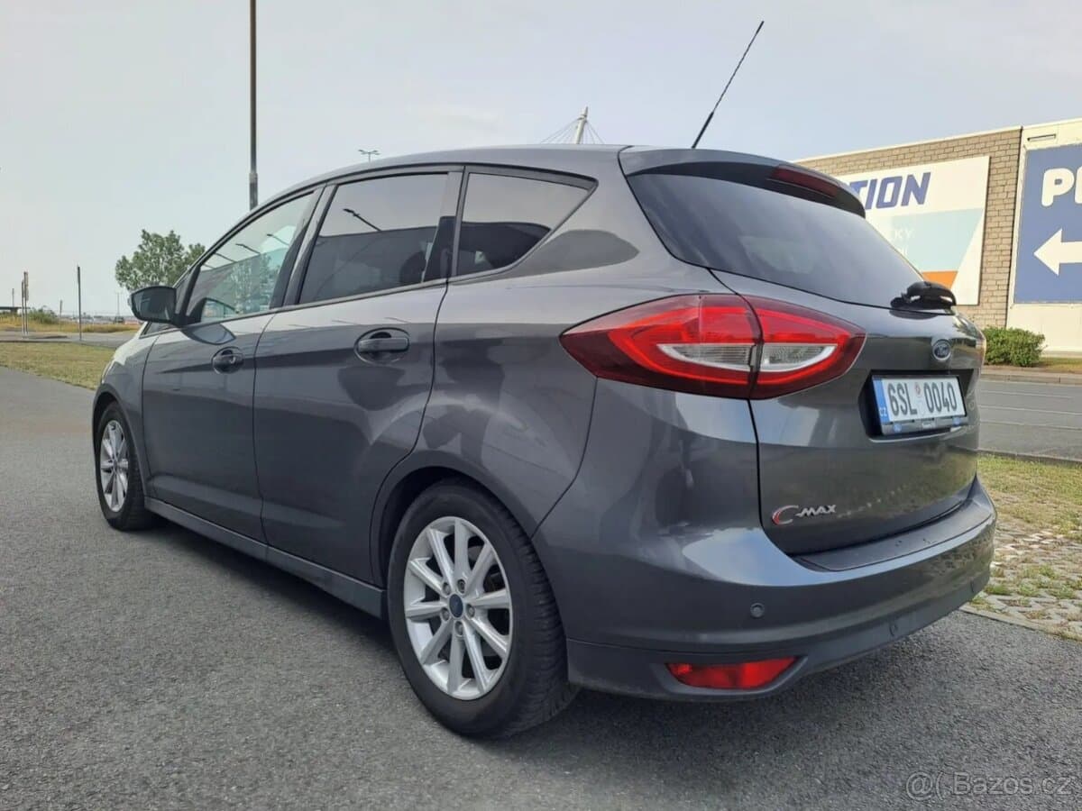 2015 Ford C-MAX - 15