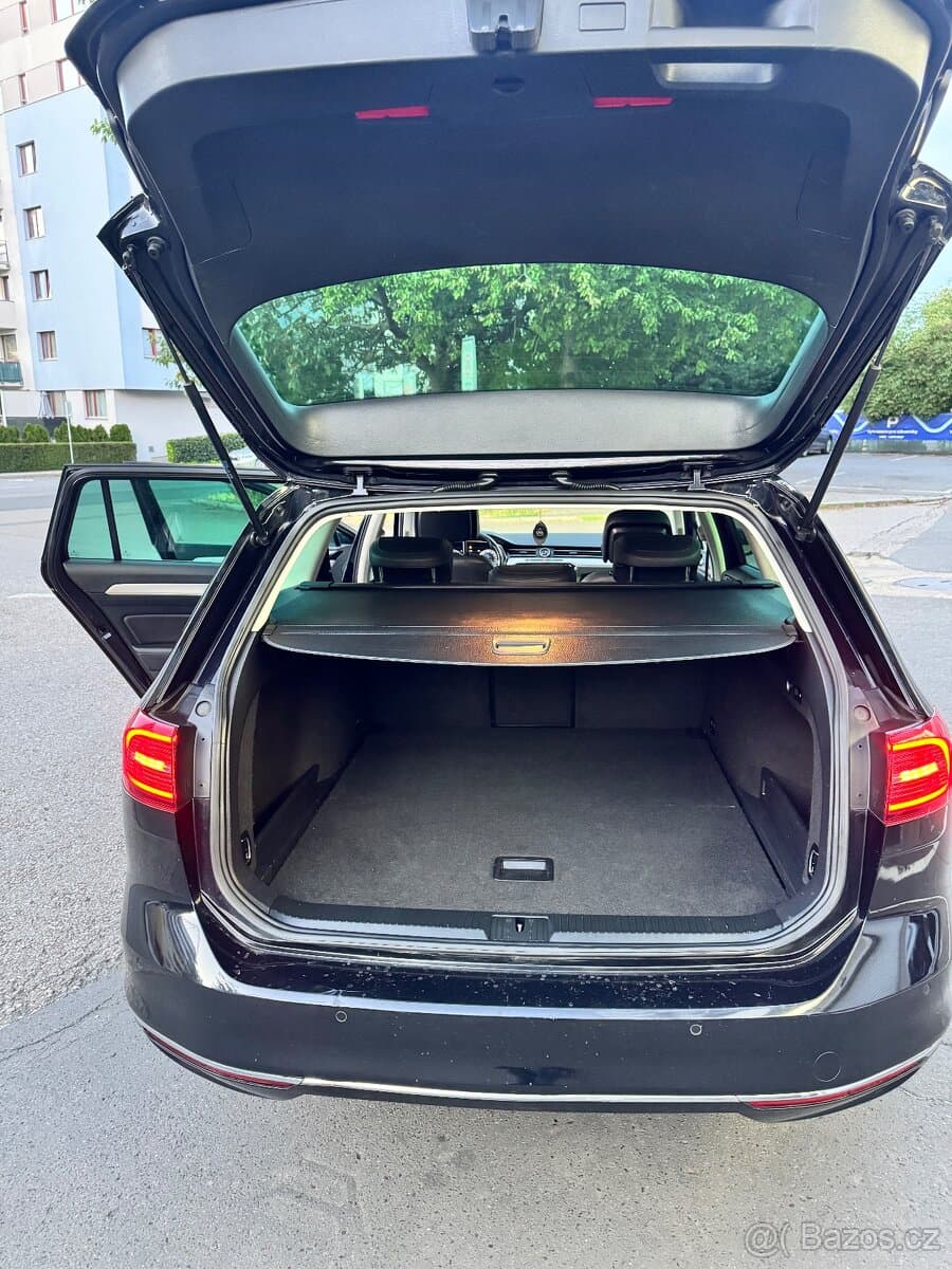 2015 Volkswagen PASSAT - 15