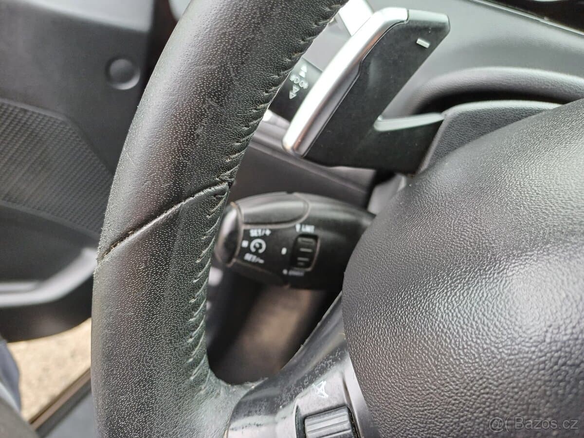 2012 Peugeot 208 - 15