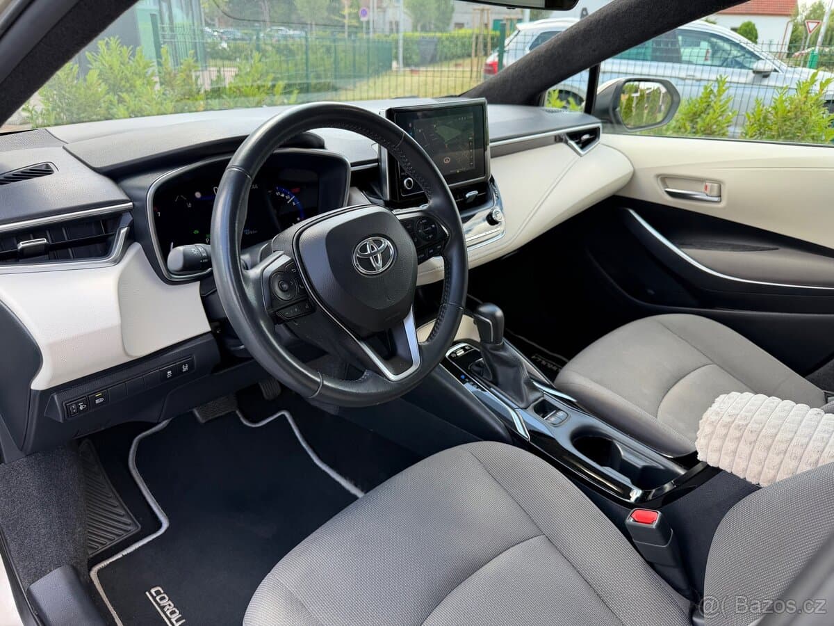 2022 Toyota COROLLA - 15