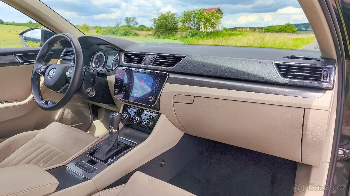 2021 Škoda SUPERB - 15
