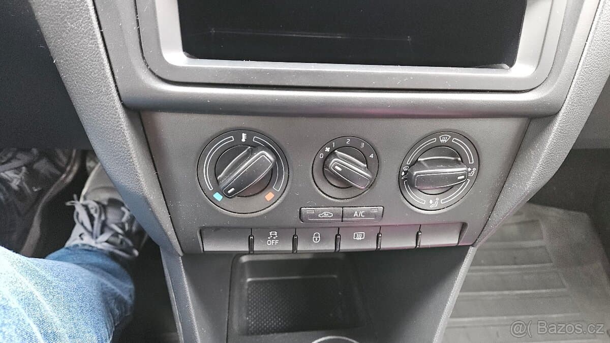 2016 Škoda RAPID - 15