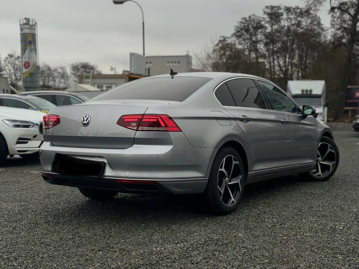 2020 Volkswagen PASSAT - 15