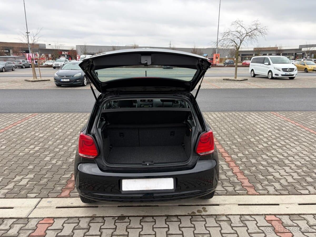 2011 Volkswagen POLO - 15