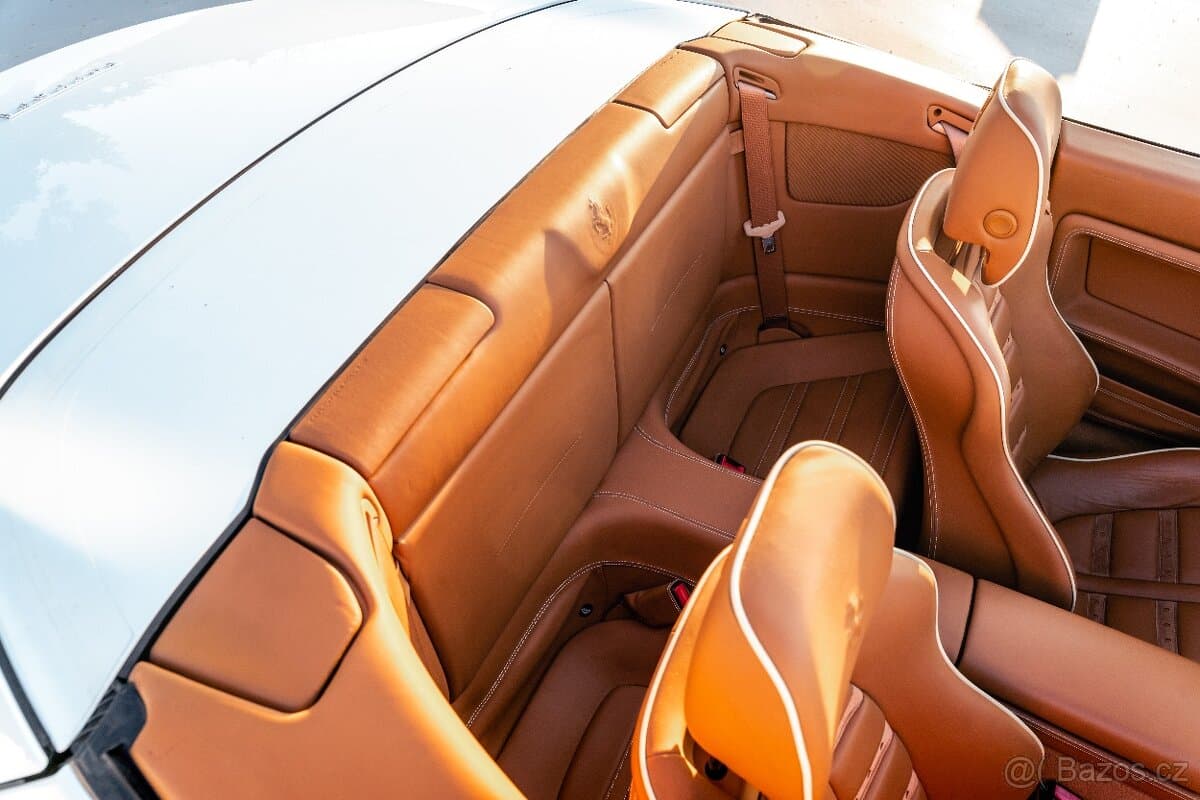 2010 Ferrari CALIFORNIA - 15