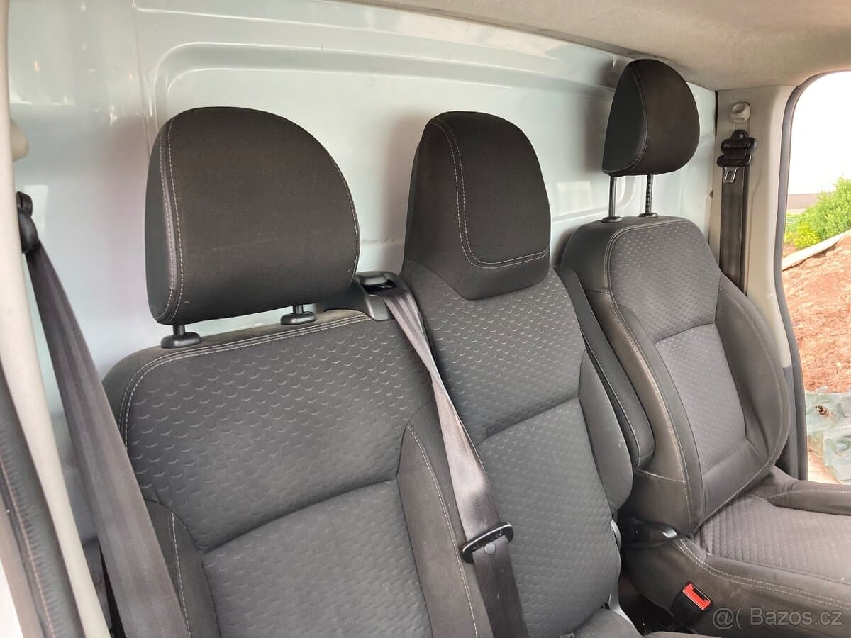 2015 Opel VIVARO - 15