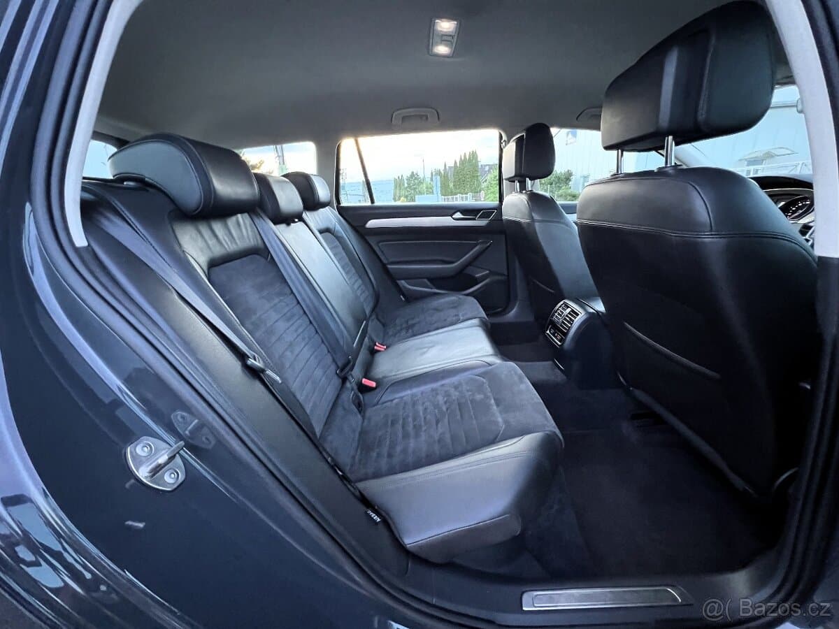 2015 Volkswagen PASSAT - 15